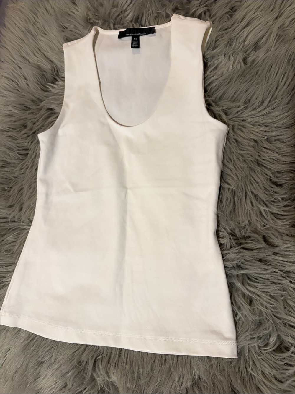 White House Black Market White Scoop Neck Women's Tank Top